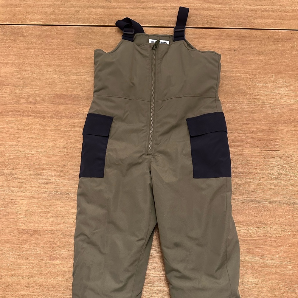 Old Navy Toddler Snow Bib
